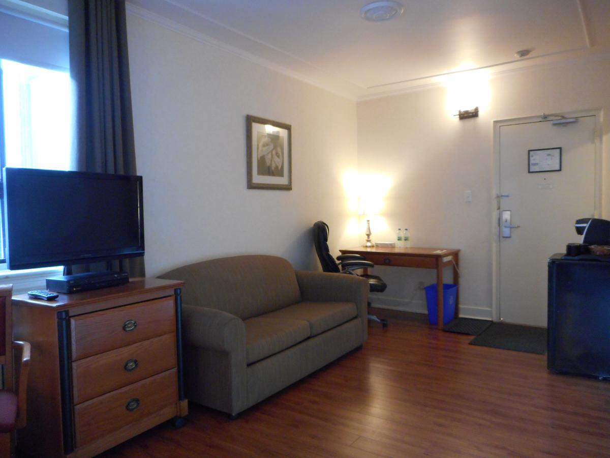 Deluxe Double Room Two Double Beds